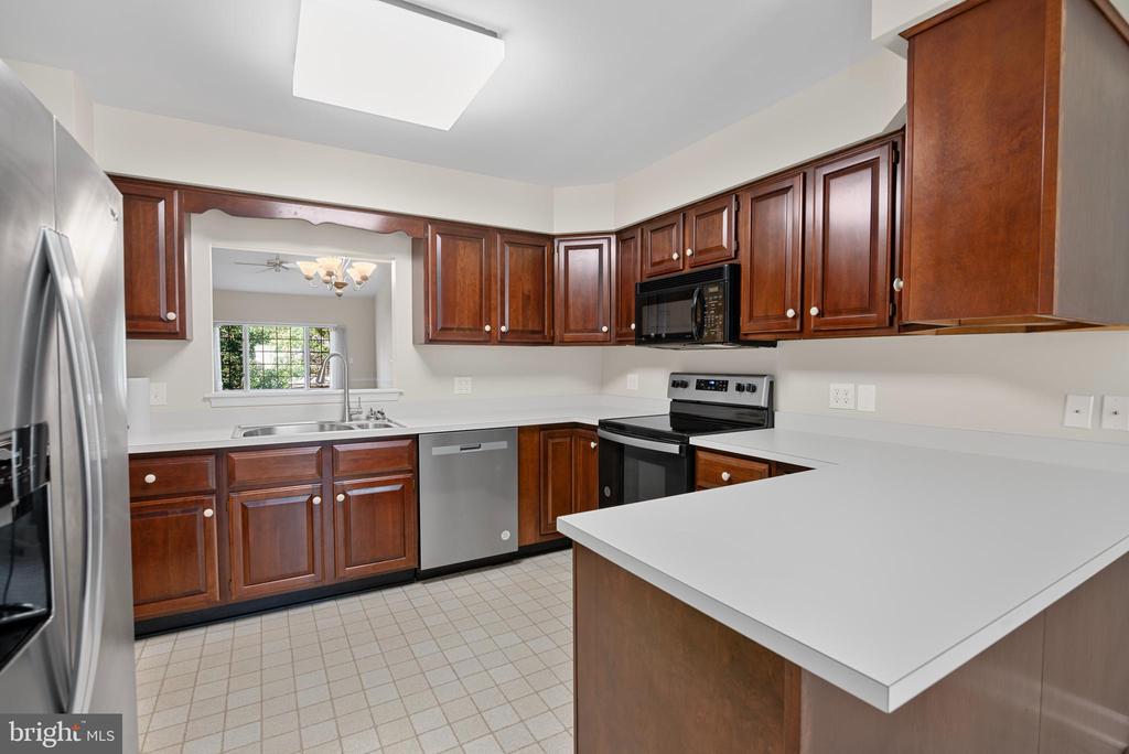 1175 S WASHINGTON STREET Unit: 18
