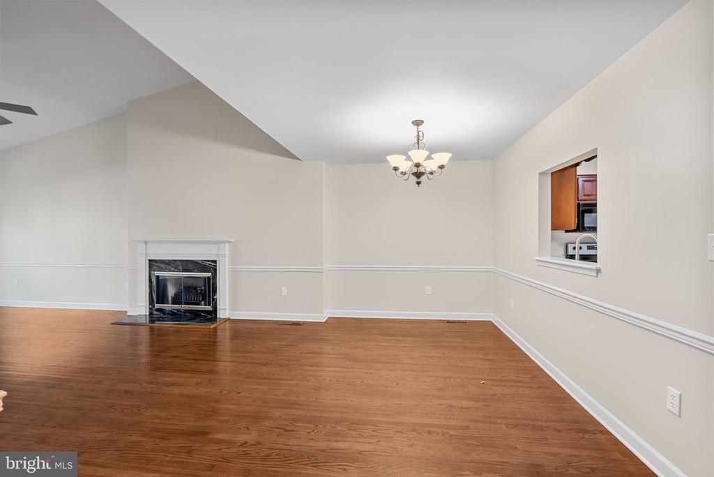 1175 S WASHINGTON STREET Unit: 18