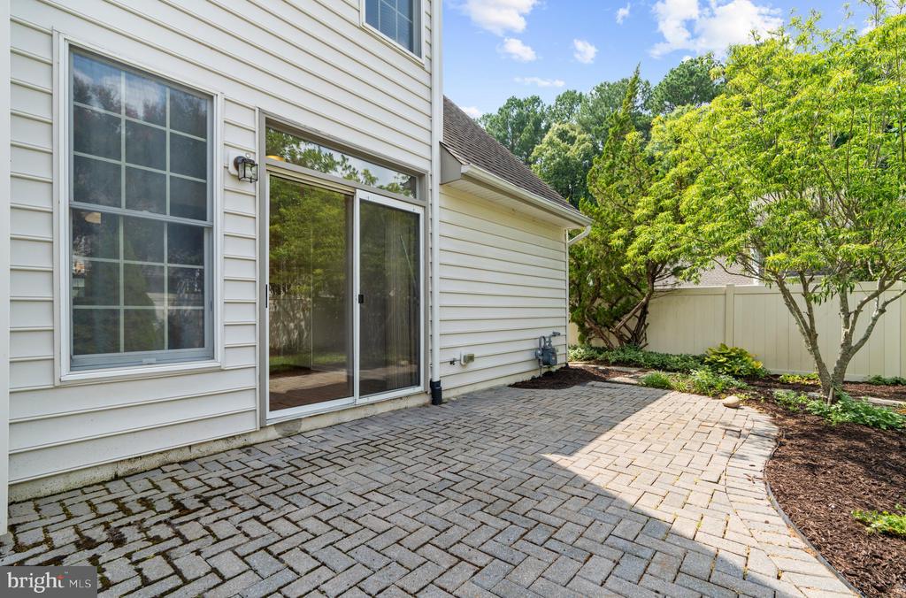 28484 WOODS DRIVE