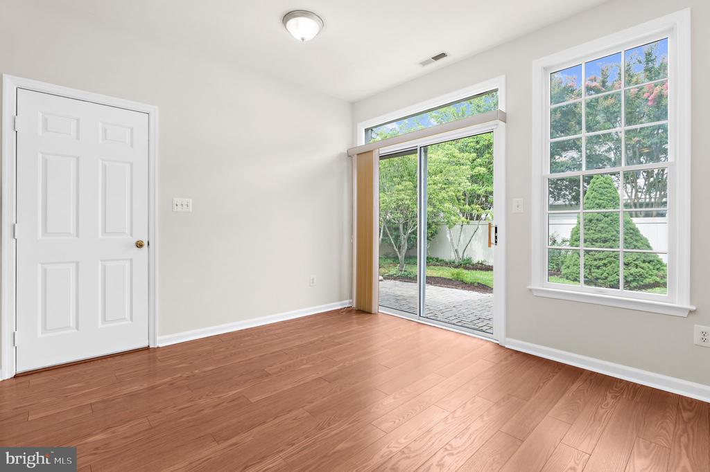 28484 WOODS DRIVE