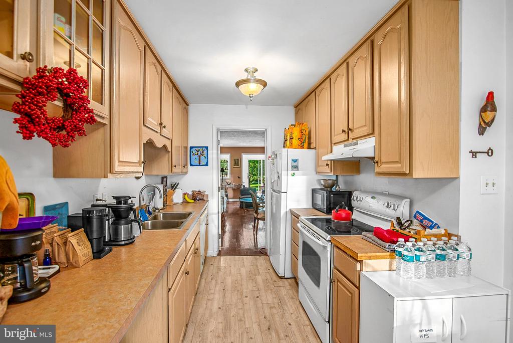 9531 QUAIL HOLLOW DRIVE Unit: 405