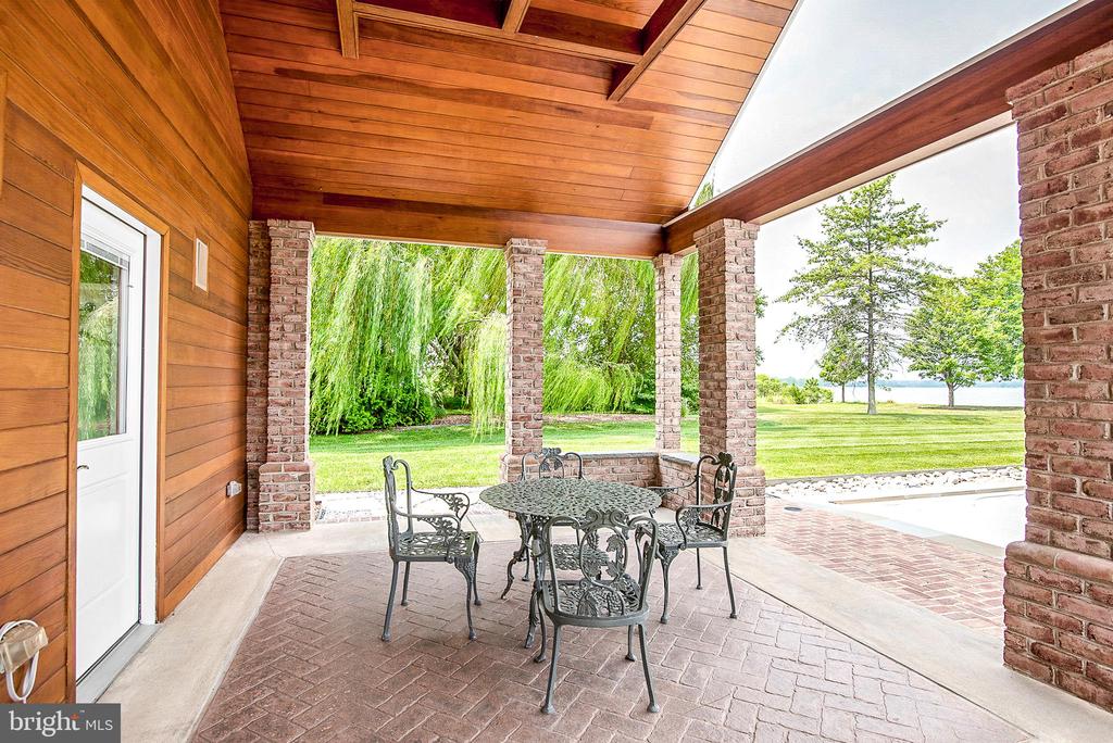 5381 MORGANS POINT DRIVE