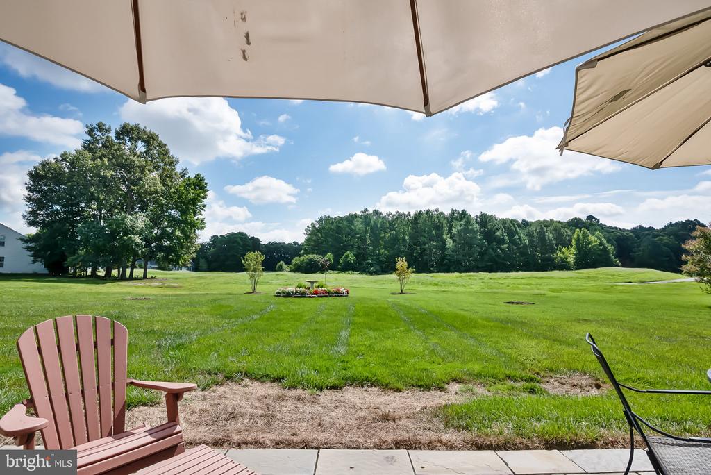 7583 EASTON CLUB DRIVE