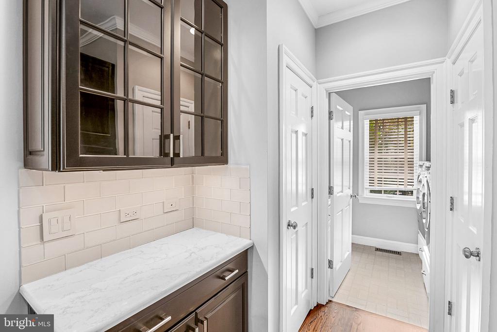 28708 SPRINGFIELD DRIVE