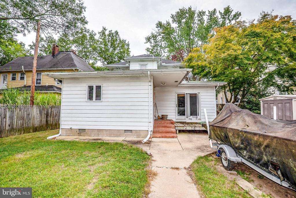 205 BROOKLETTS AVENUE