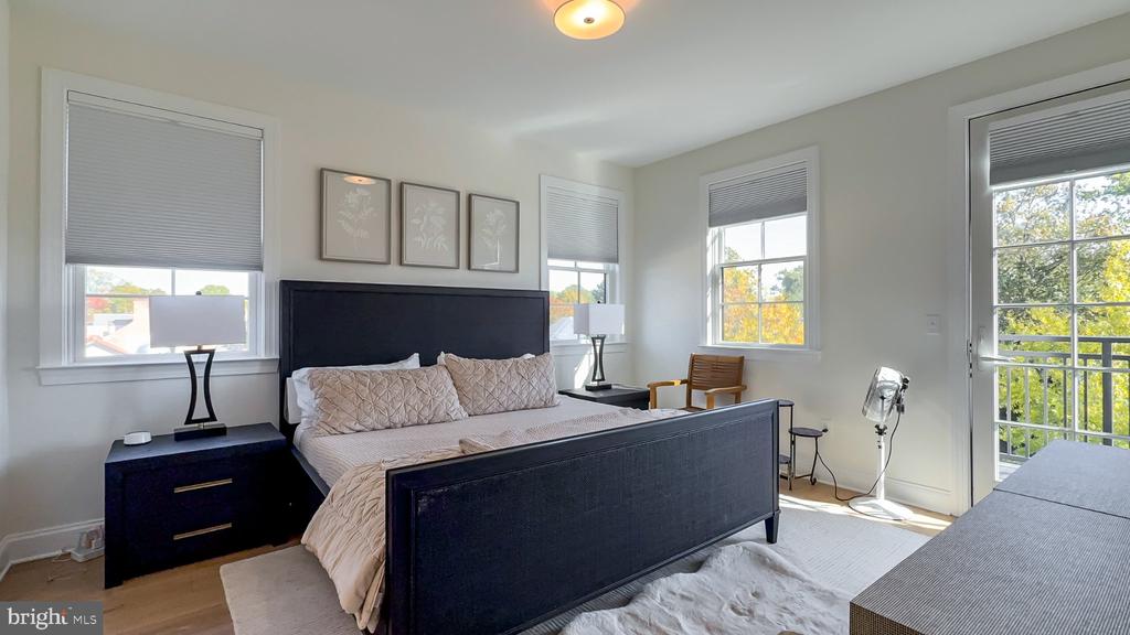 123 S WASHINGTON STREET Unit: 302