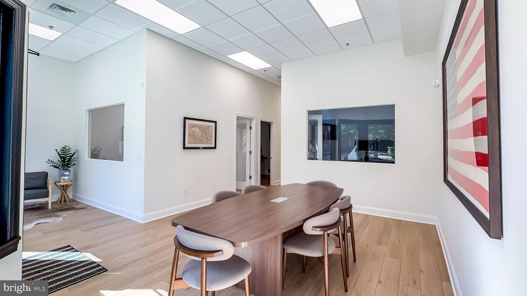 123 S WASHINGTON STREET Unit: B