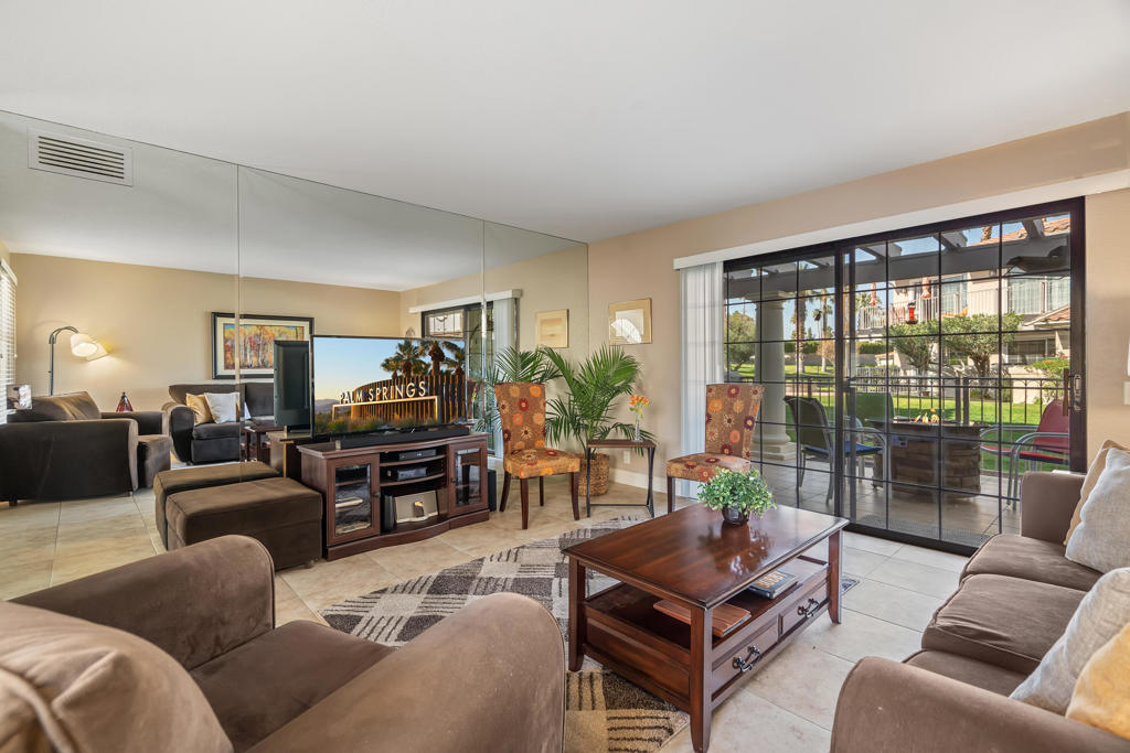 2701 E Mesquite Avenue Ee163