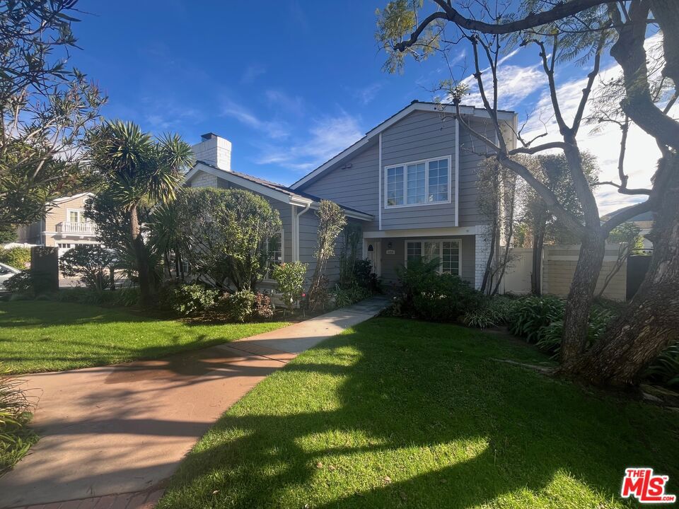 1419 Avenida De Cortez