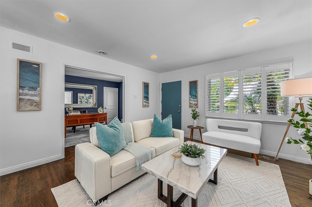 7135 W 91st Street