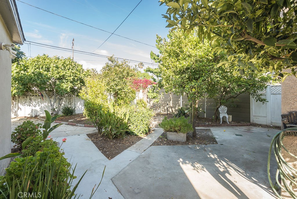 3260 Military Ave