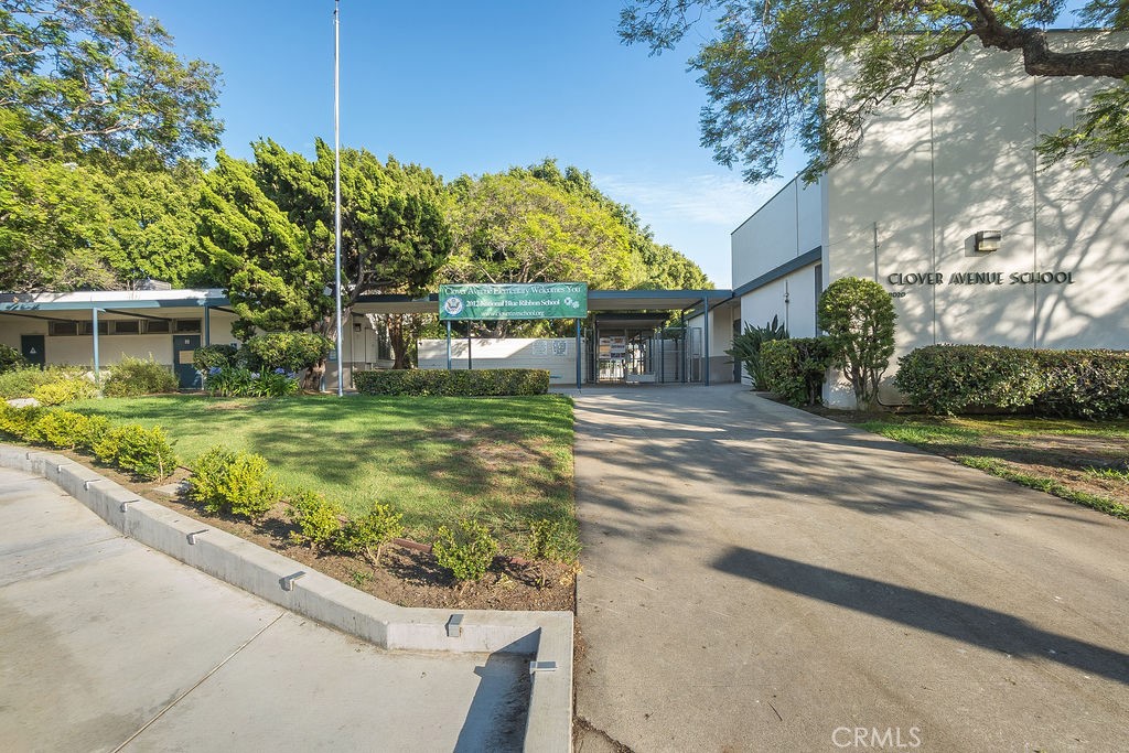 3260 Military Ave