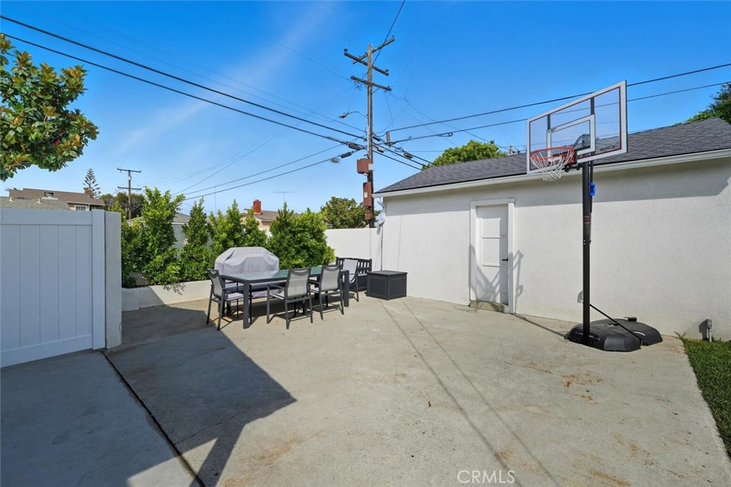 5357 122nd St