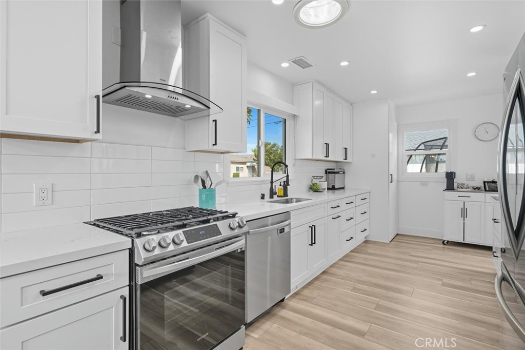 5357 122nd St