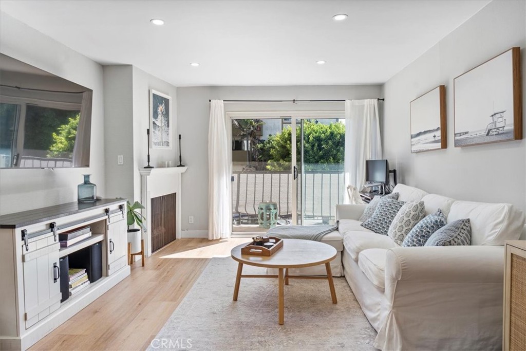 8163 Redlands 2