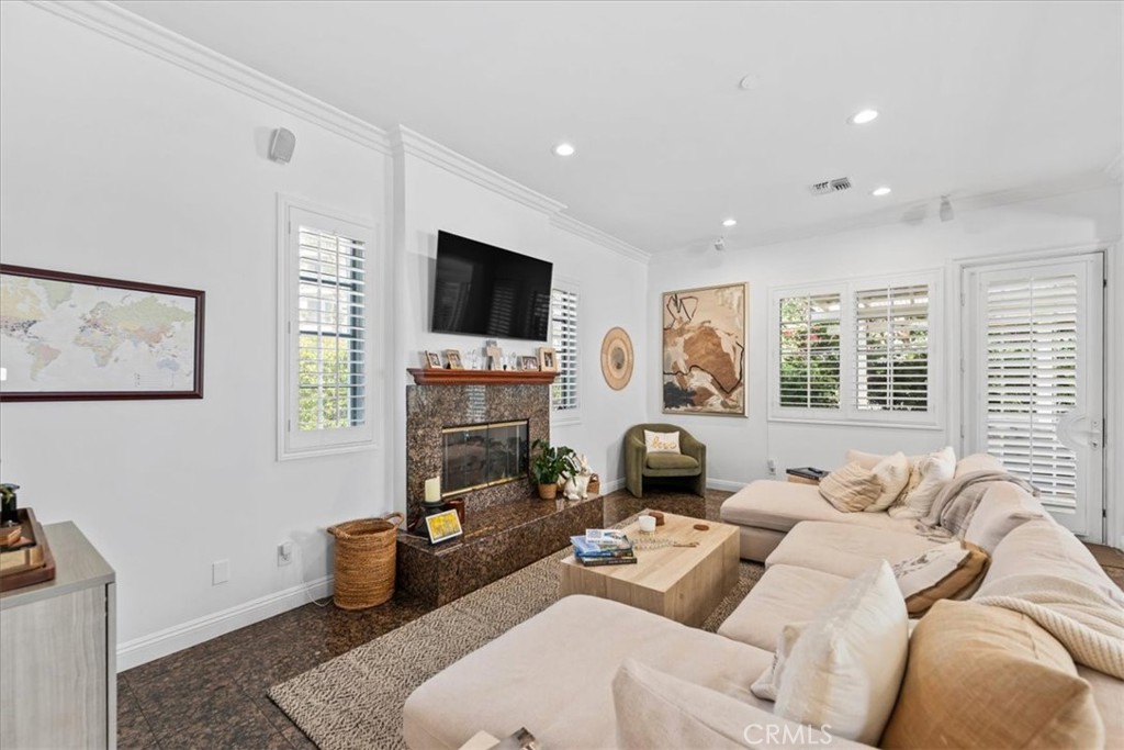 1020 Harbor Crossing