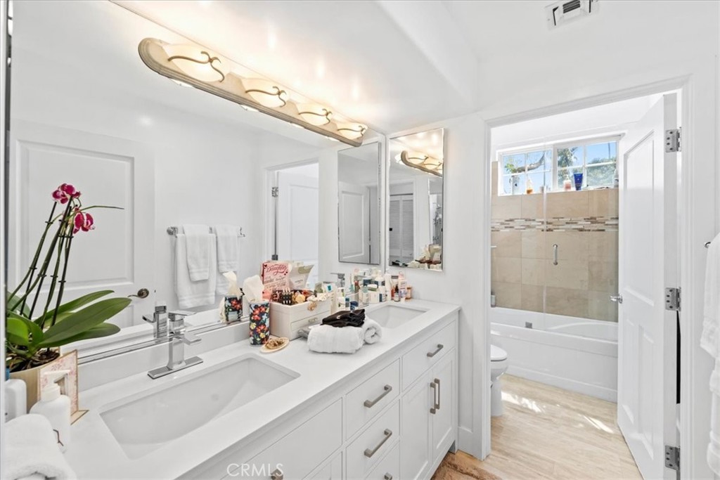 1020 Harbor Crossing