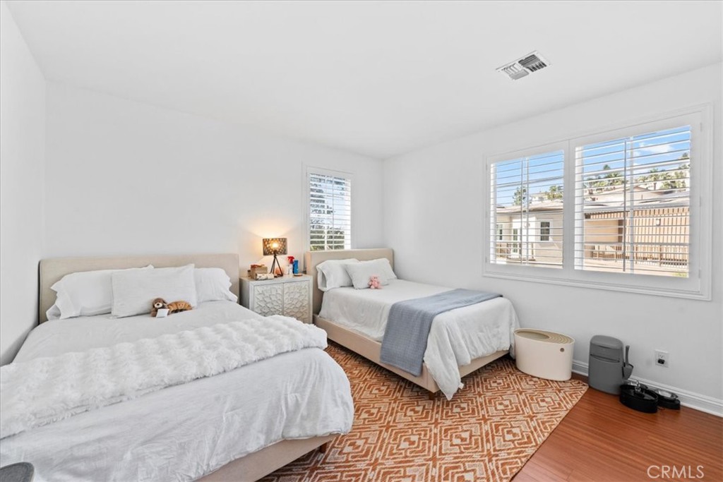 1020 Harbor Crossing