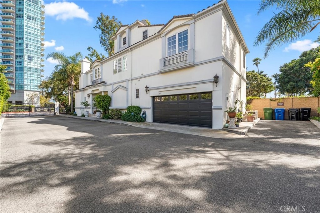 1020 Harbor Crossing