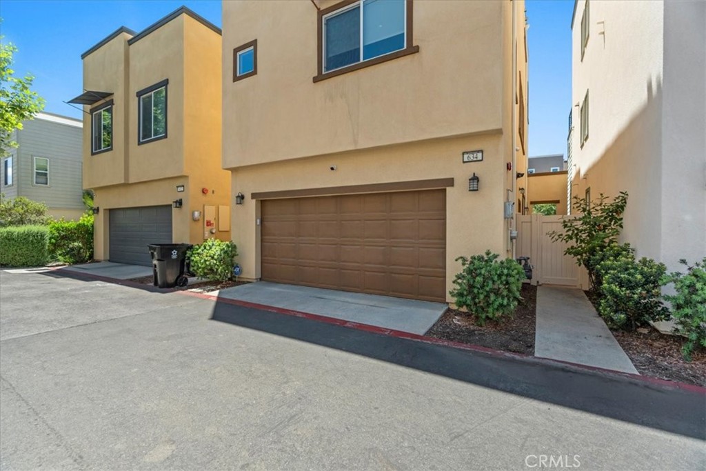 634 Daniel Freemann Cir