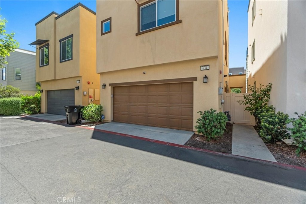 634 Daniel Freemann Cir
