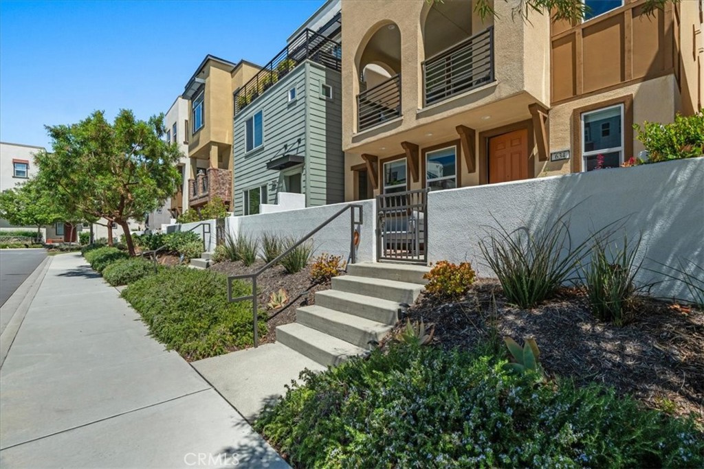634 Daniel Freemann Cir