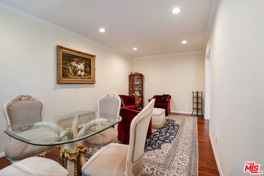 14521 Benefit St Unit: 207