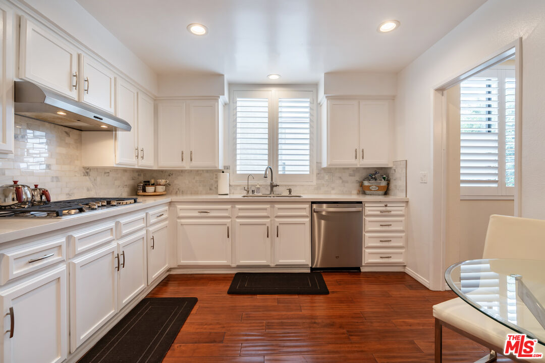 14521 Benefit St Unit: 207