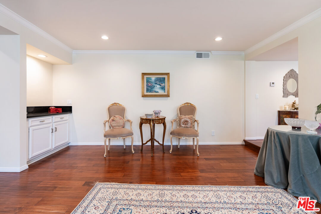 14521 Benefit St Unit: 207