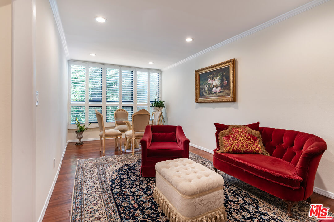 14521 Benefit St Unit: 207