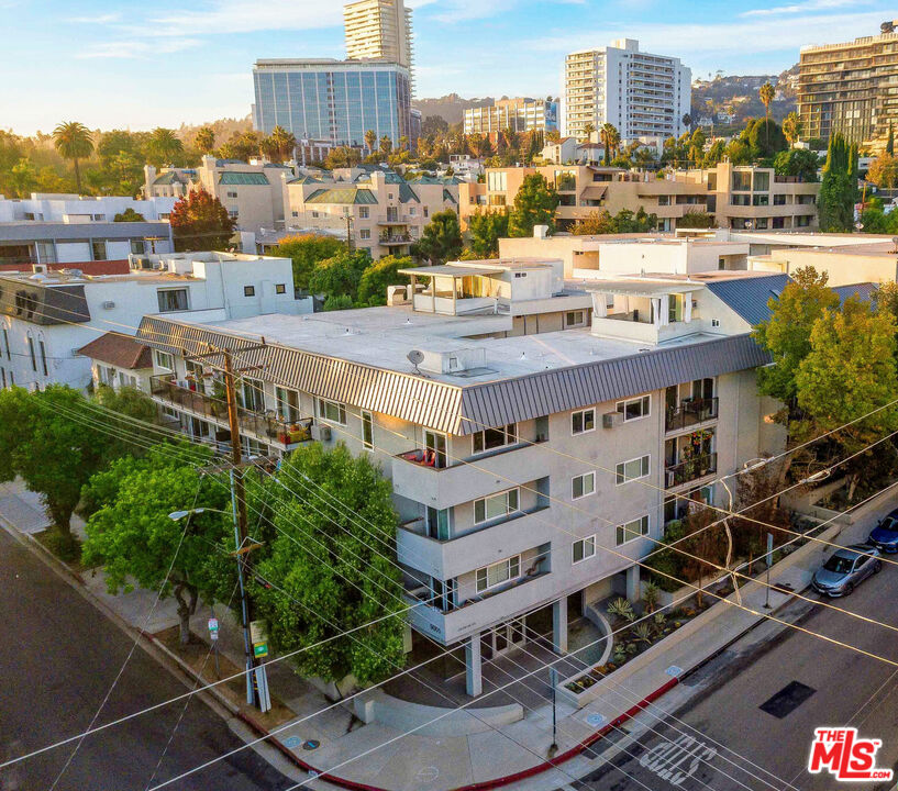 9005 Cynthia St Unit: 214