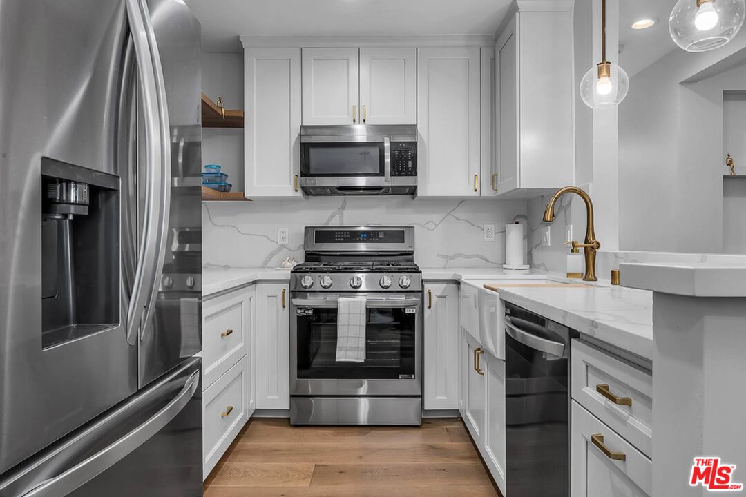 9005 Cynthia St Unit: 214