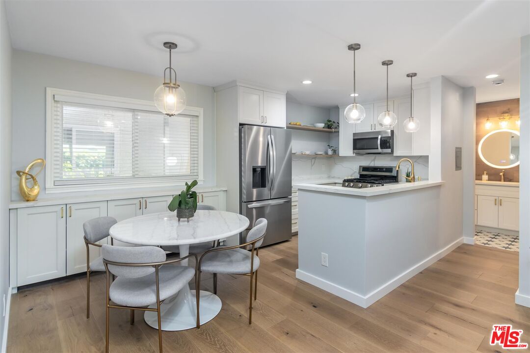 9005 Cynthia St Unit: 214