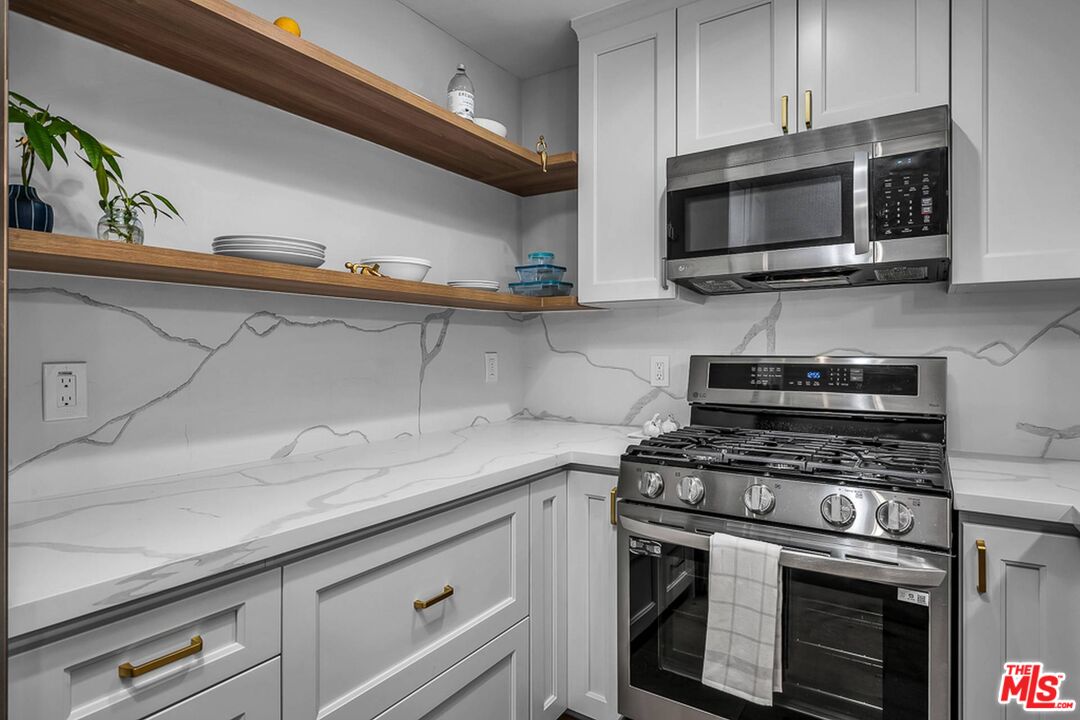 9005 Cynthia St Unit: 214