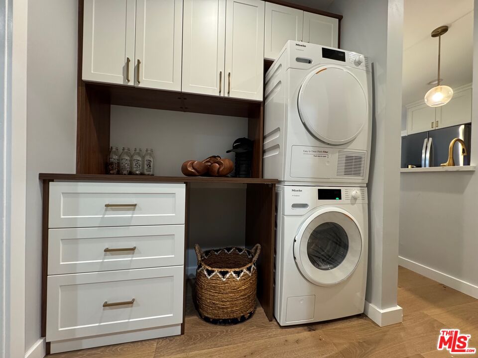 9005 Cynthia St Unit: 214