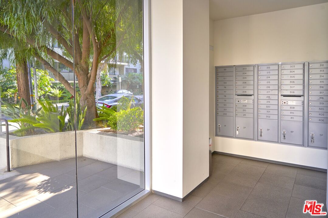 9005 Cynthia St Unit: 214