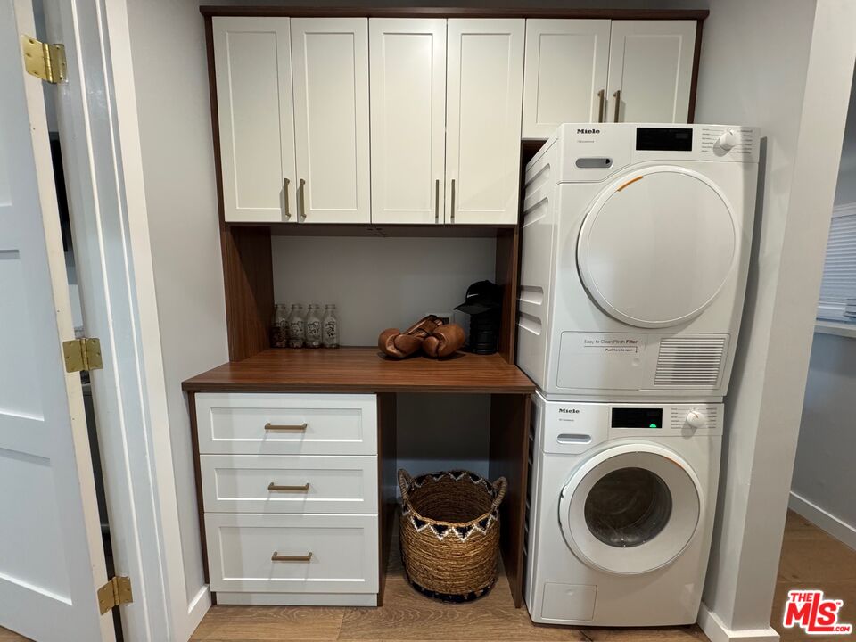9005 Cynthia St Unit: 214
