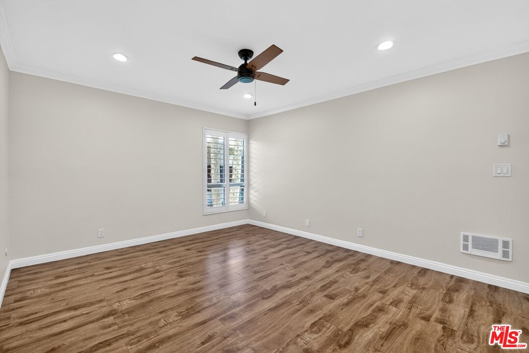 5900 Canterbury Dr Unit: B217