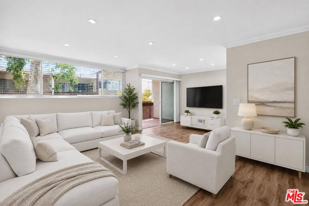 5900 Canterbury Dr Unit: B217