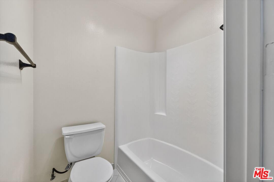 5900 Canterbury Dr Unit: B217
