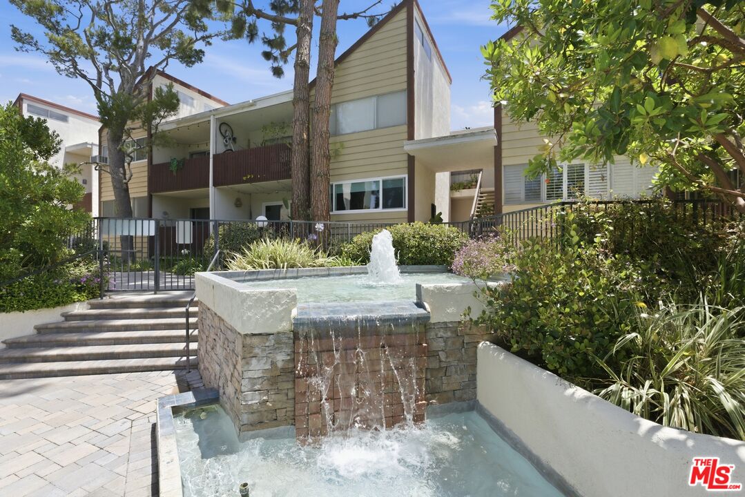 5900 Canterbury Dr Unit: B217