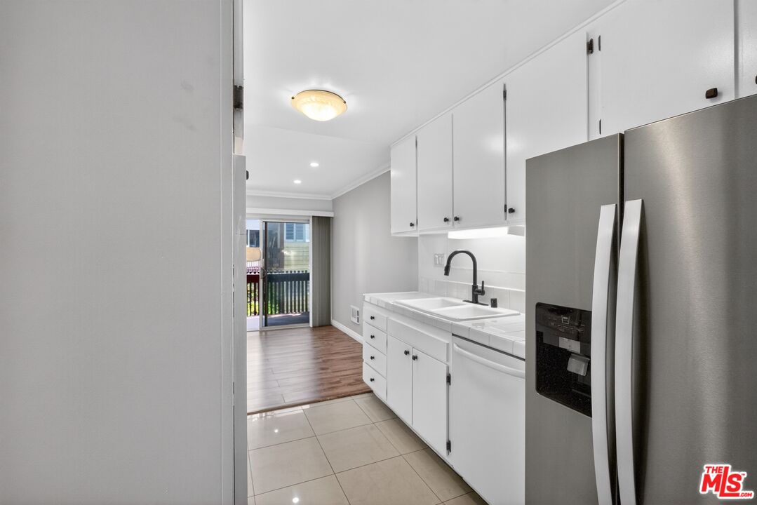 5900 Canterbury Dr Unit: B217