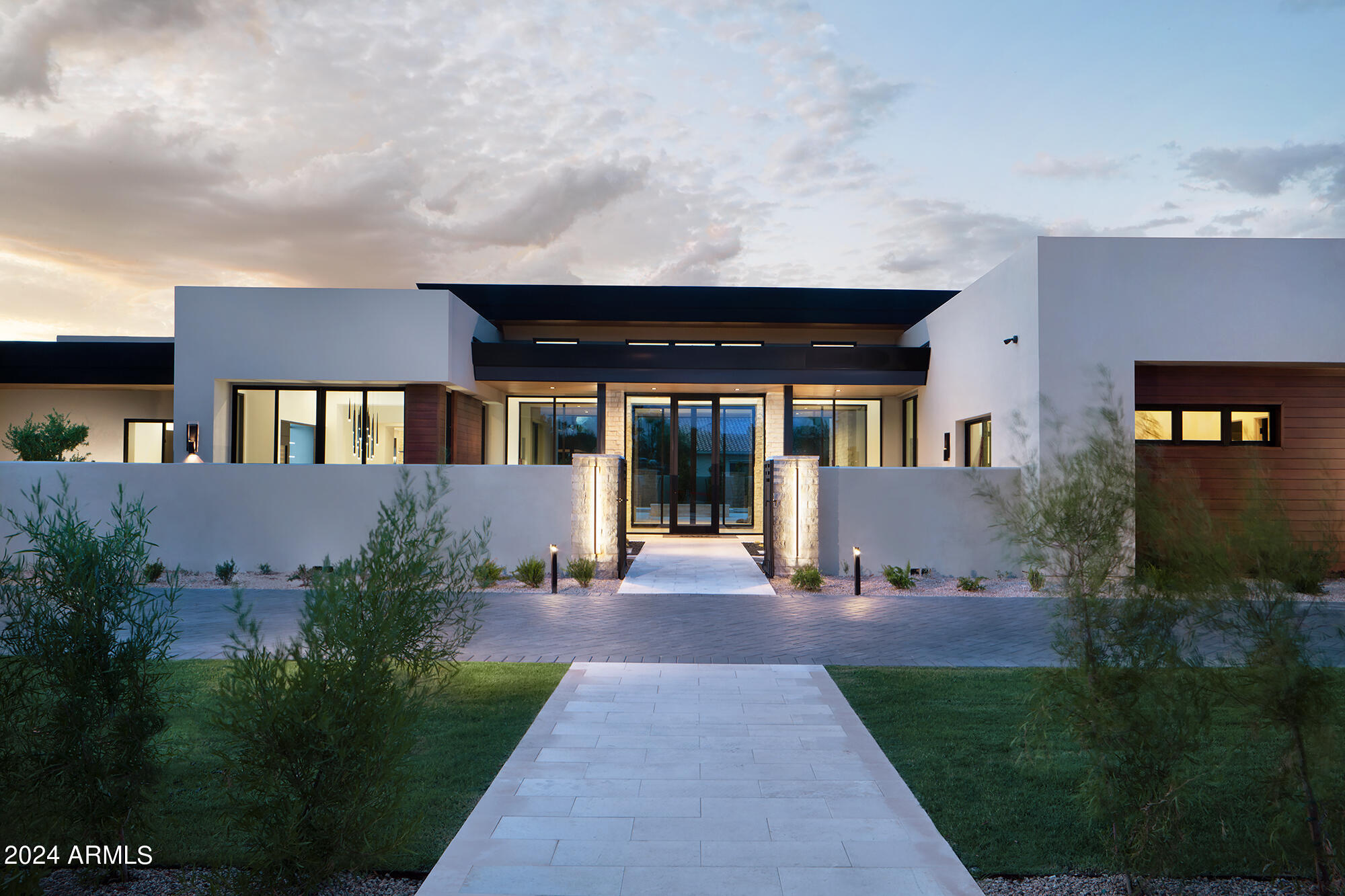 7044 E CHENEY Drive
