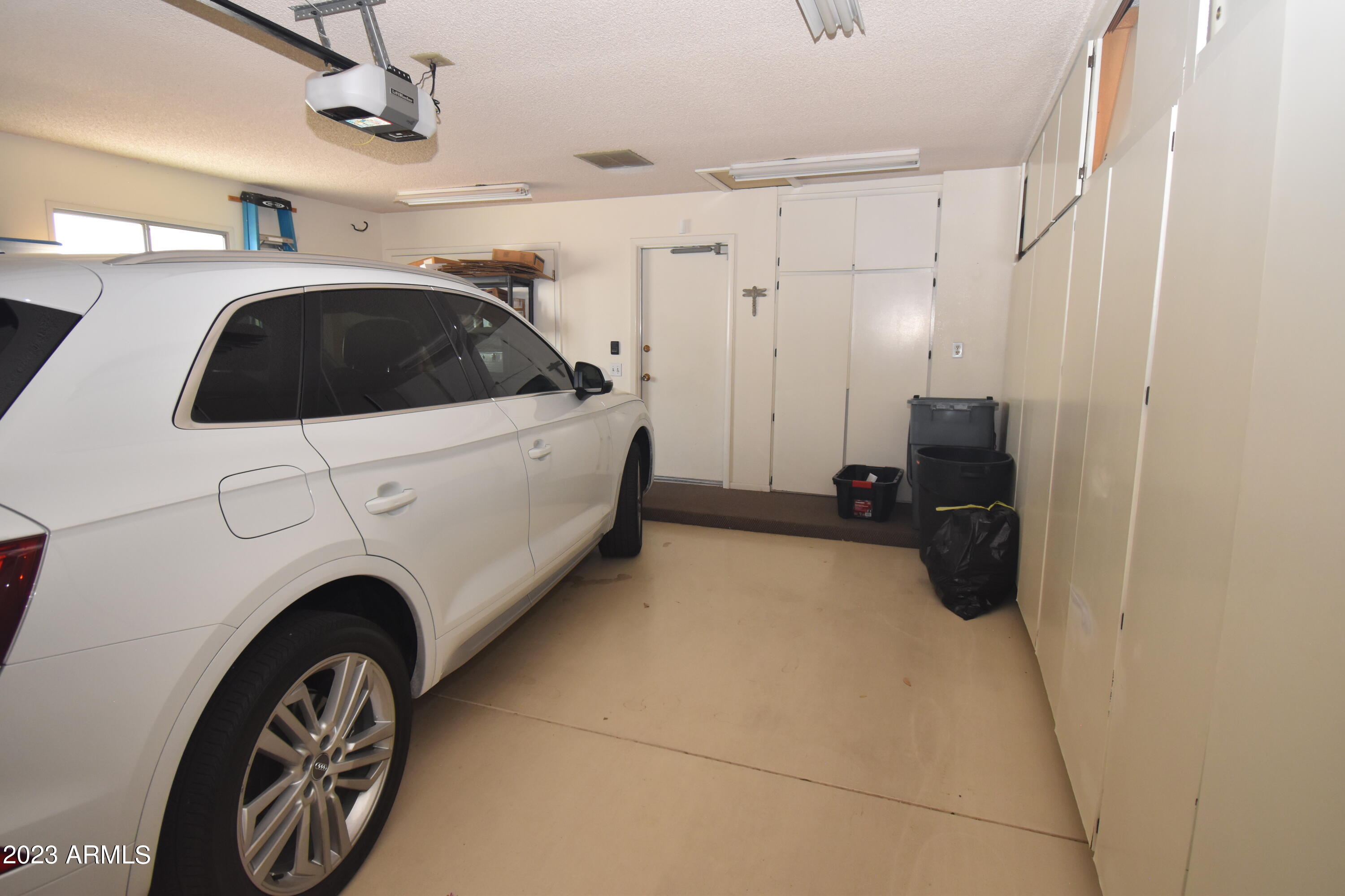 12206 N RIO VISTA Drive