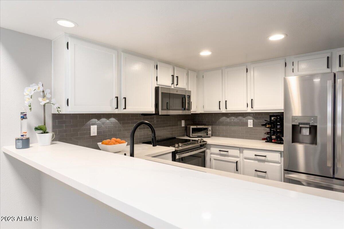 26 E CORAL GABLES Drive