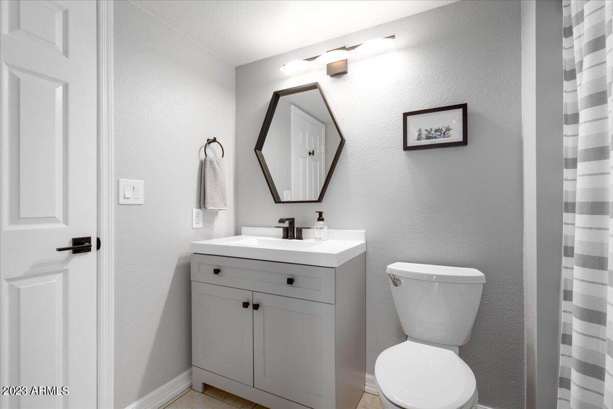 26 E CORAL GABLES Drive