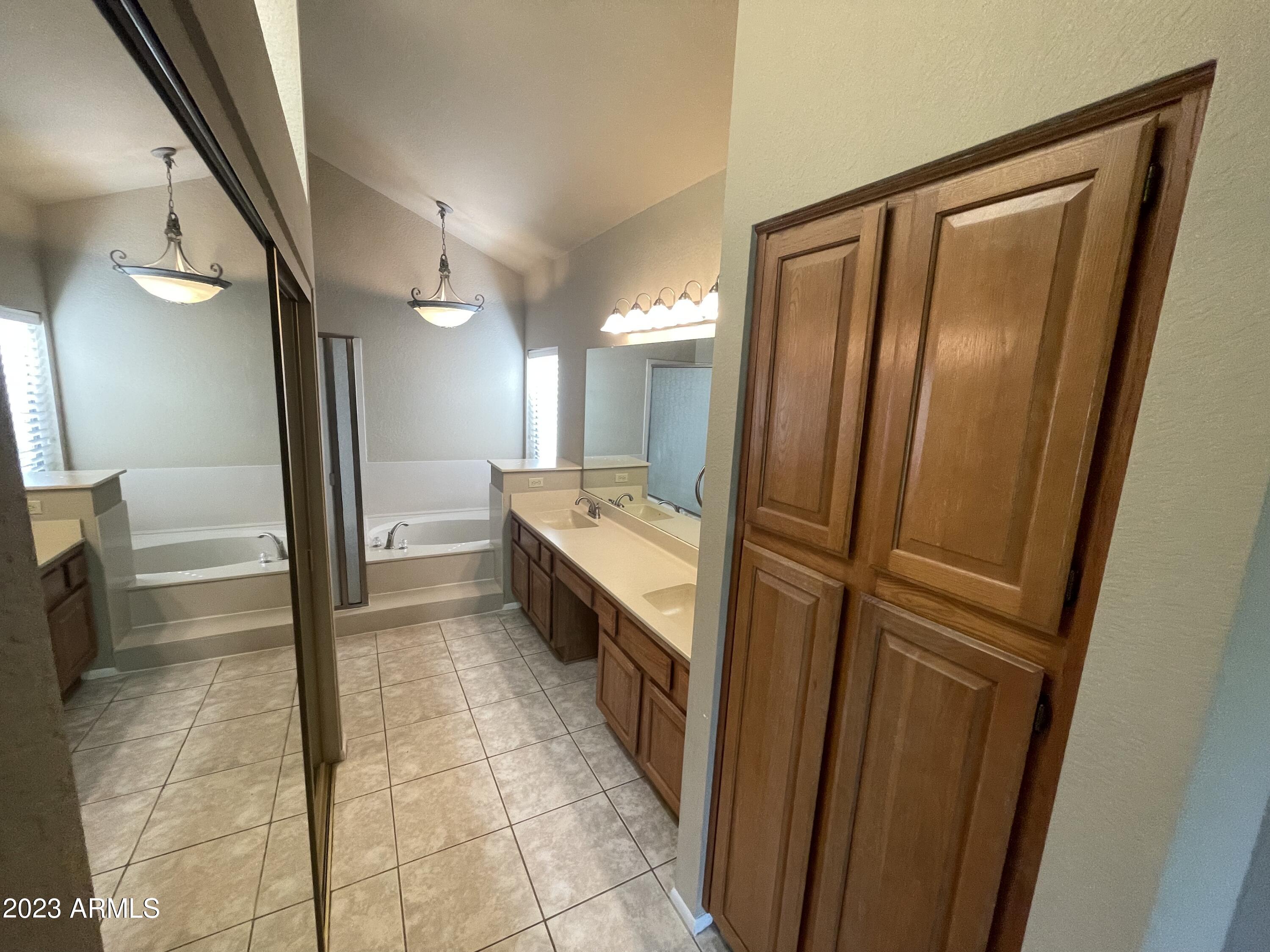 10060 E SAN BERNARDO Drive