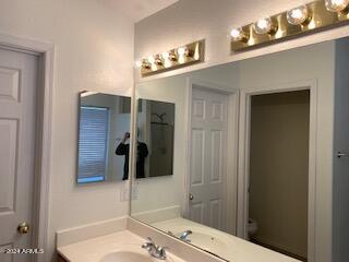 1702 W SPARROW Drive