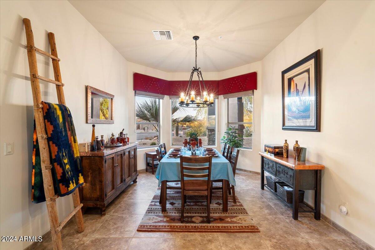 8539 E HIGH POINT Drive