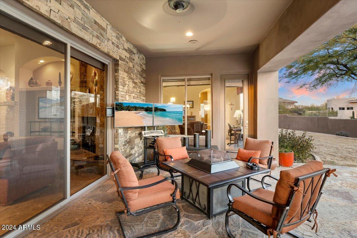 8539 E HIGH POINT Drive